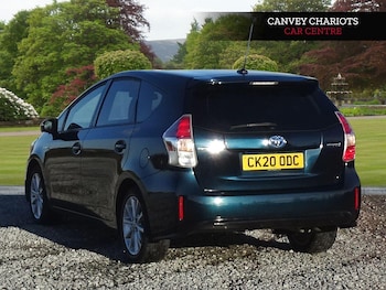 Used Toyota Prius+ 2020 for sale - 76742776: Photo