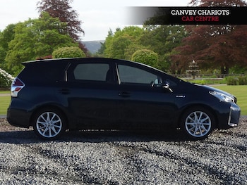 Used Toyota Prius+ 2020 for sale - 76742776: Photo