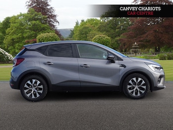 Used Renault Captur 2022 for sale - 77330901: Photo