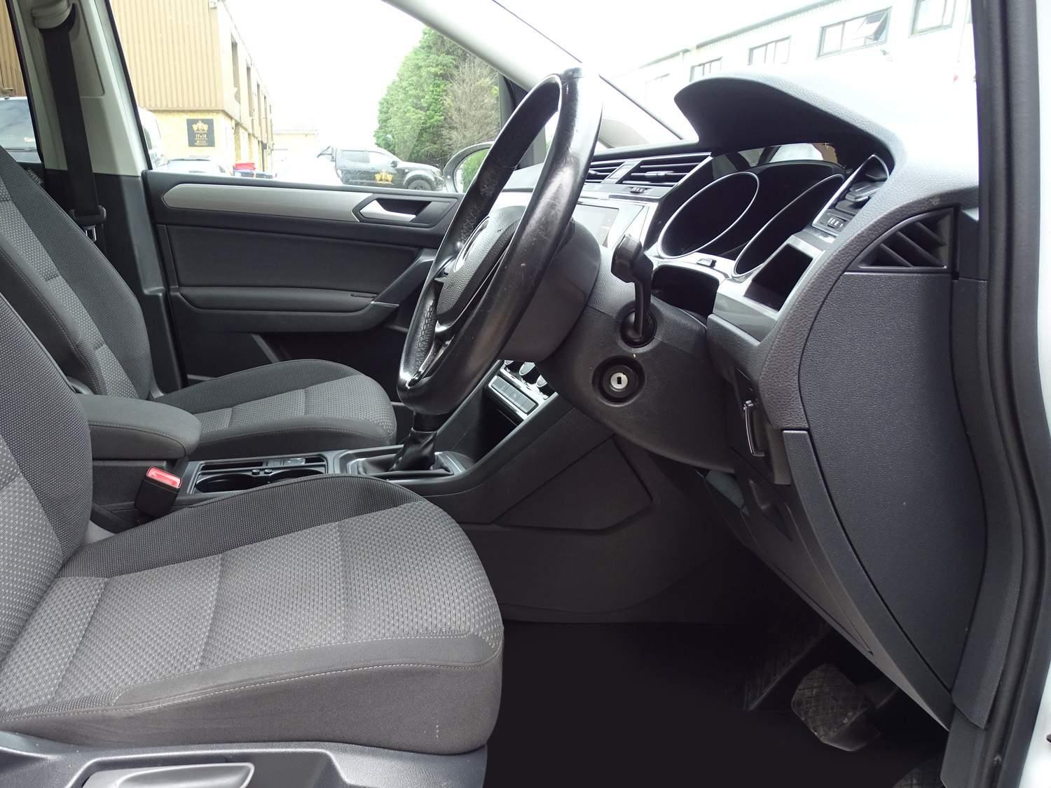 Used Volkswagen Touran 2020 for sale - 76990395: Photo 20