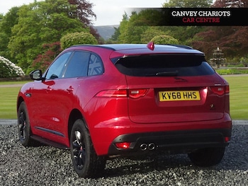 Used Jaguar F-Pace 2019 for sale - 76913240: Photo