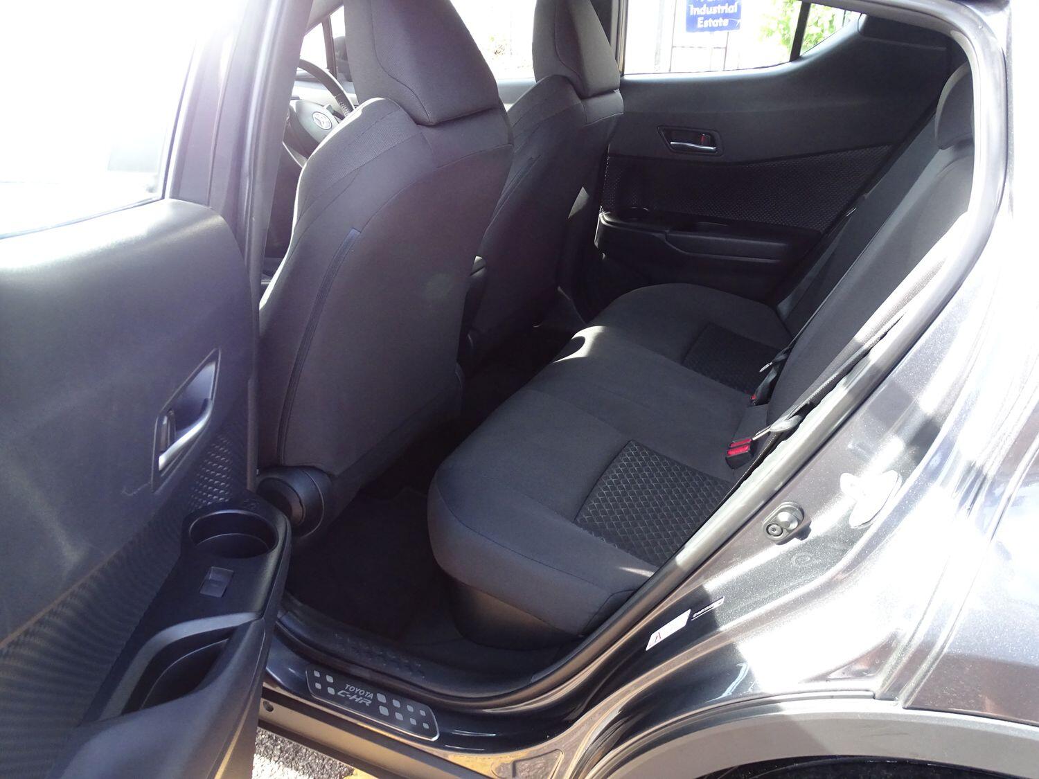 Used Toyota C-HR 2022 for sale - 76042441: Photo 12