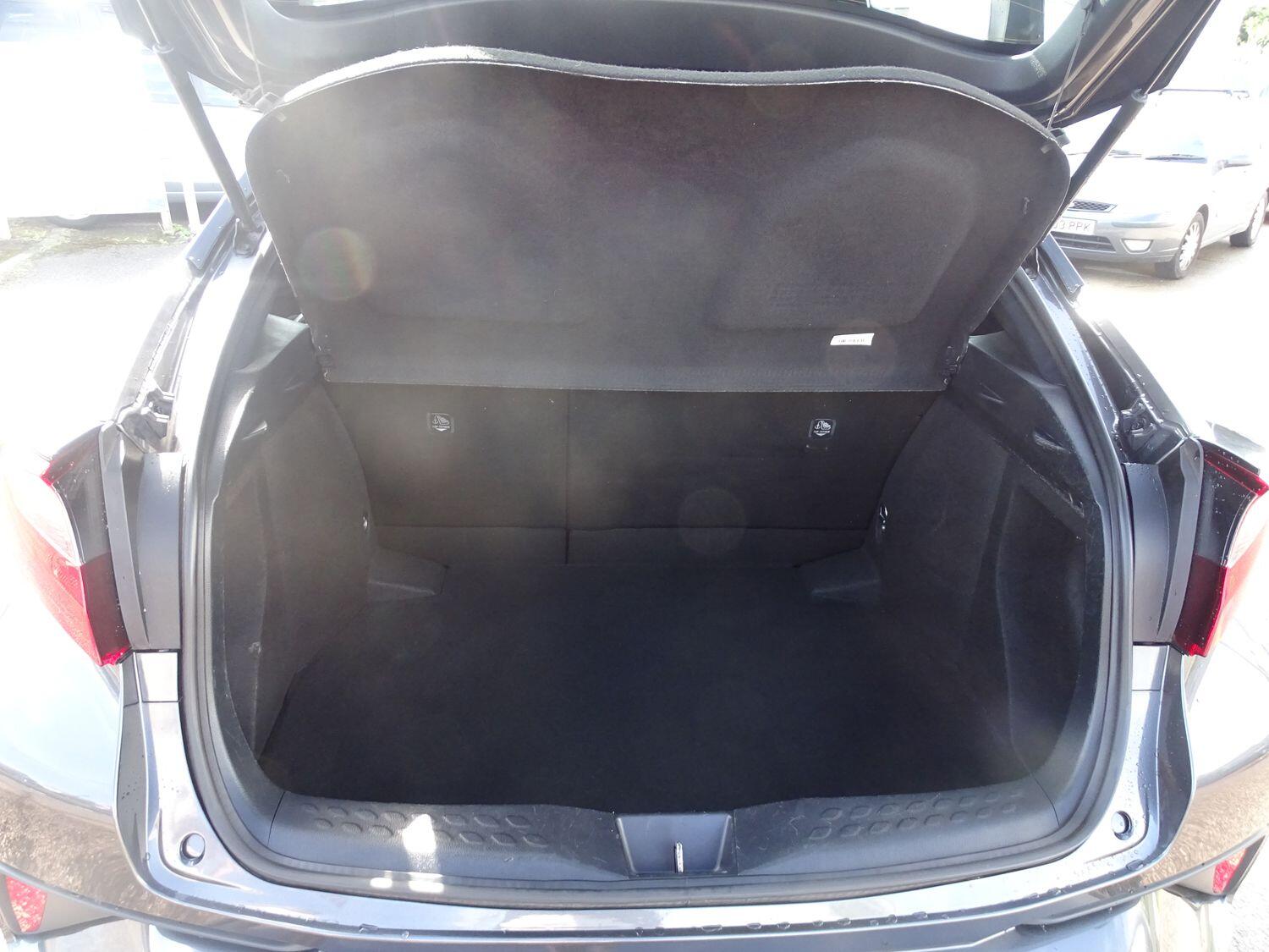 Used Toyota C-HR 2022 for sale - 76042441: Photo 15