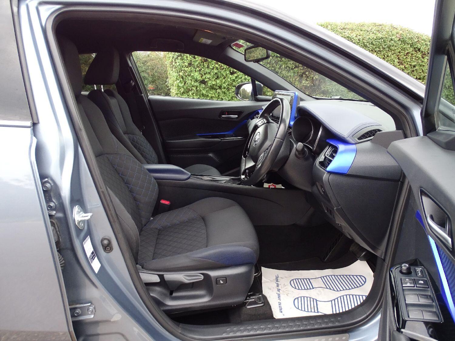 Used Toyota C-HR 2021 for sale - 75940910: Photo 9