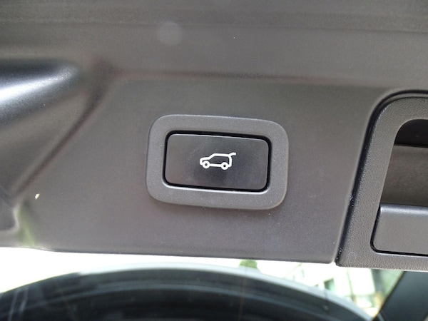 Used Land Rover Range Rover Velar 2019 for sale - 74311497: Photo 16