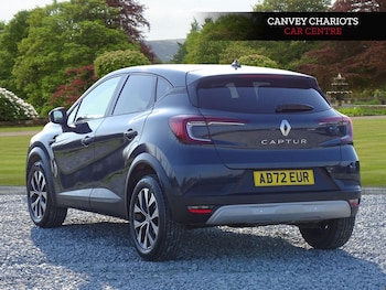 Used Renault Captur 2023 for sale - 77769153: Photo