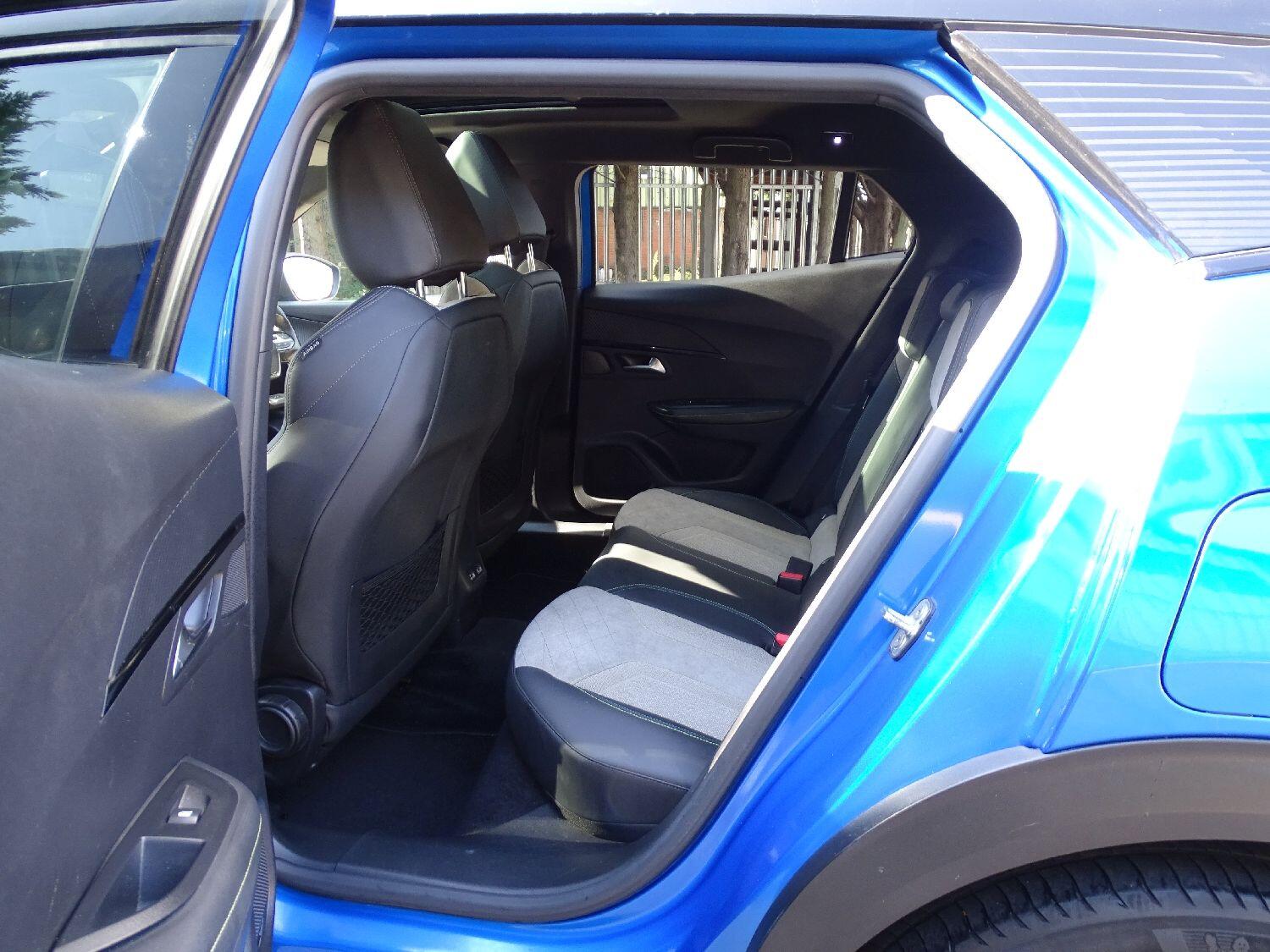 Used Peugeot E-2008 2020 for sale - 76042745: Photo 14