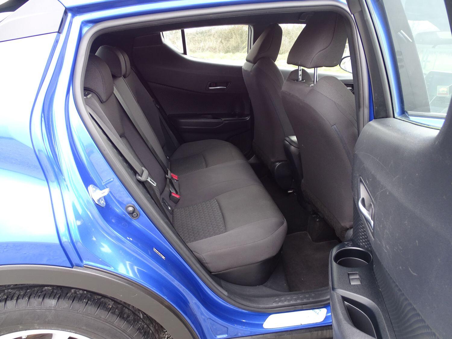 Used Toyota C-HR 2022 for sale - 77156109: Photo 11