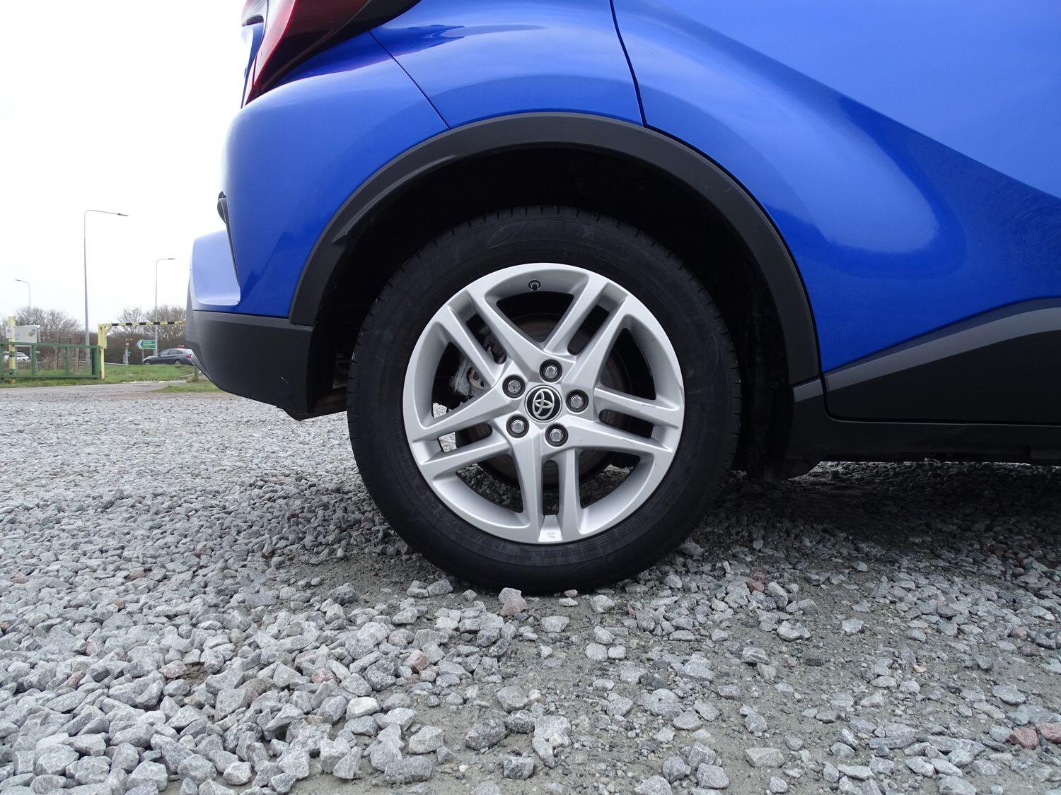 Used Toyota C-HR 2022 for sale - 77156109: Photo 15