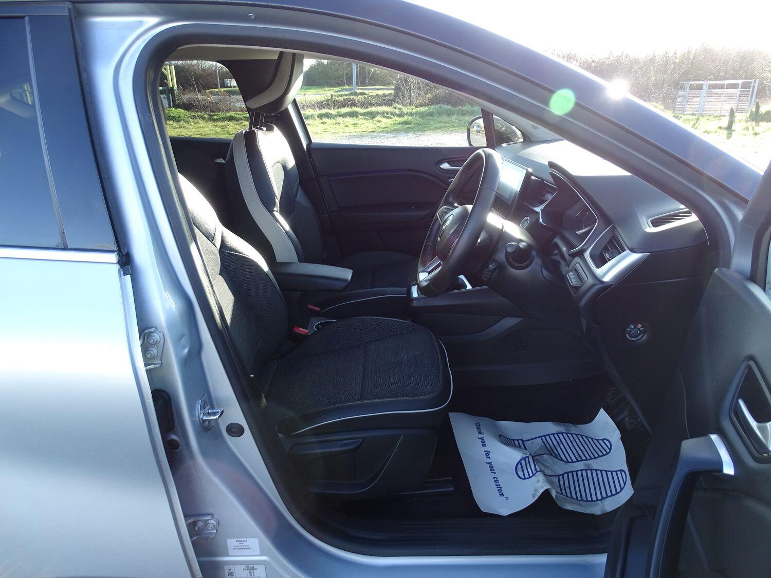 Used Renault Captur 2023 for sale - 77109740: Photo 9