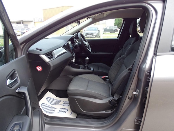Used Renault Captur 2023 for sale - 75600701: Photo 13
