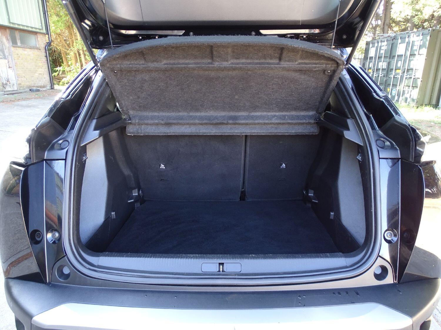 Used Peugeot 2008 2023 for sale - 76060635: Photo 15
