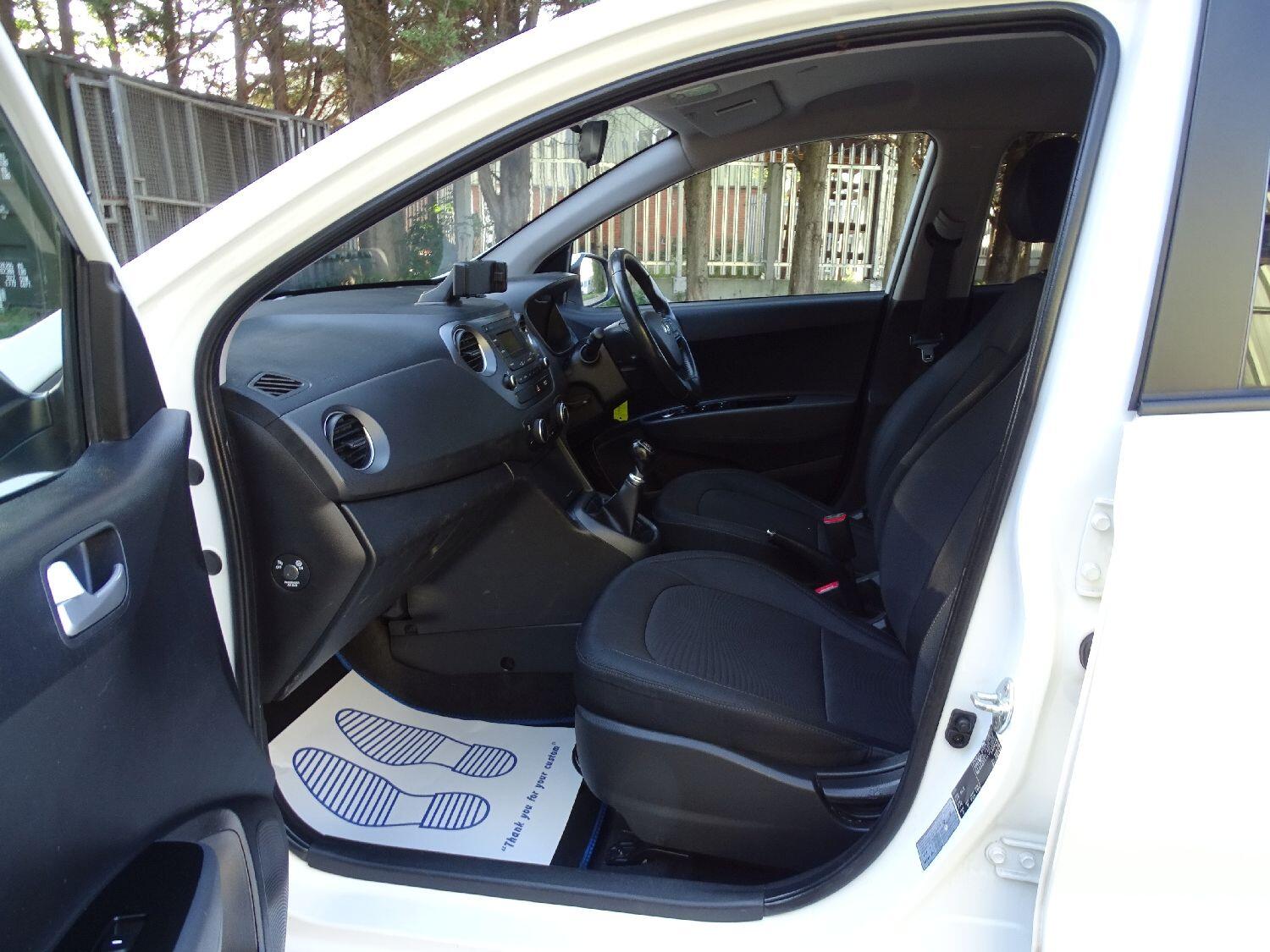 Used Hyundai i10 2018 for sale - 76108857: Photo 13