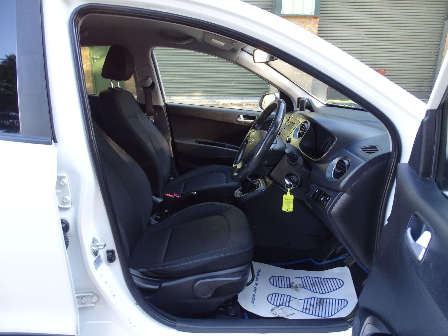 Used Hyundai i10 2018 for sale - 76108857: Photo 19