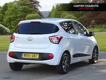 Used Hyundai i10 2018 for sale - 76108857: Photo 3