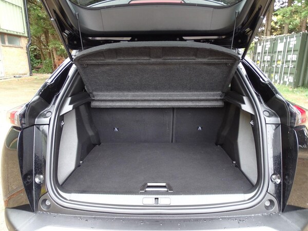 Used Peugeot 2008 2023 for sale - 76042035: Photo 14