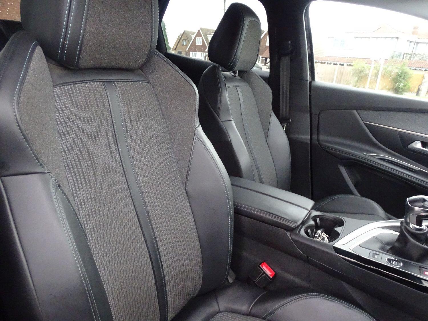 Used Peugeot 3008 2022 for sale - 76991176: Photo 18