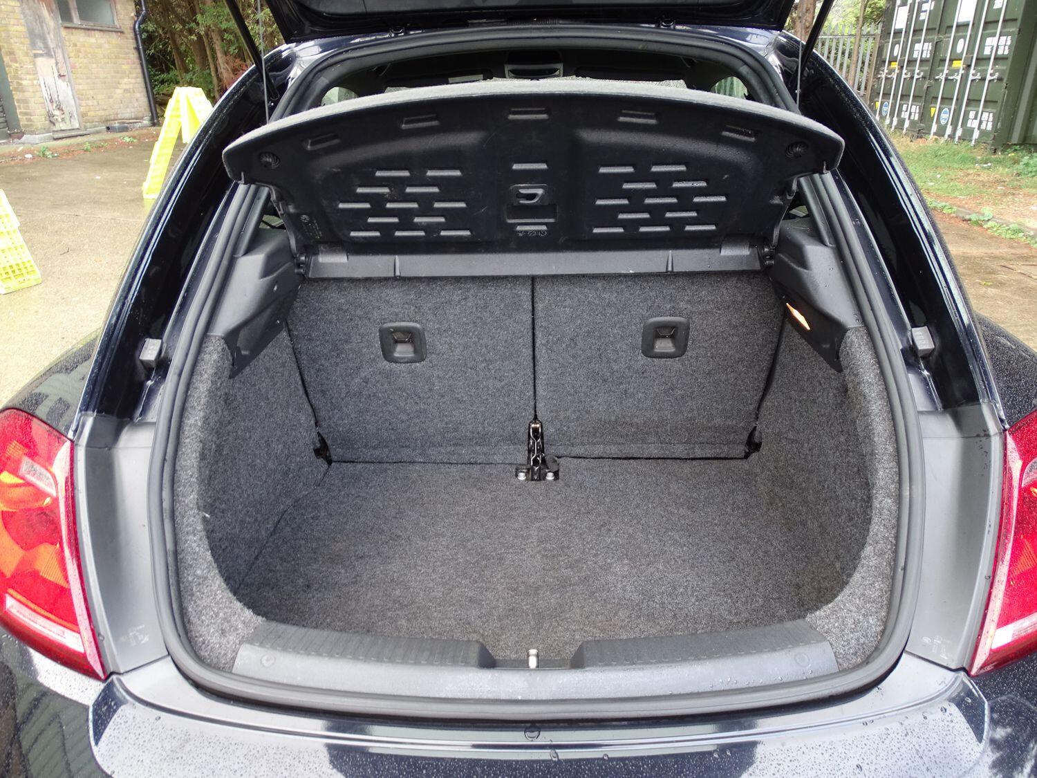 Used Volkswagen Beetle 2012 for sale - 76326987: Photo 15