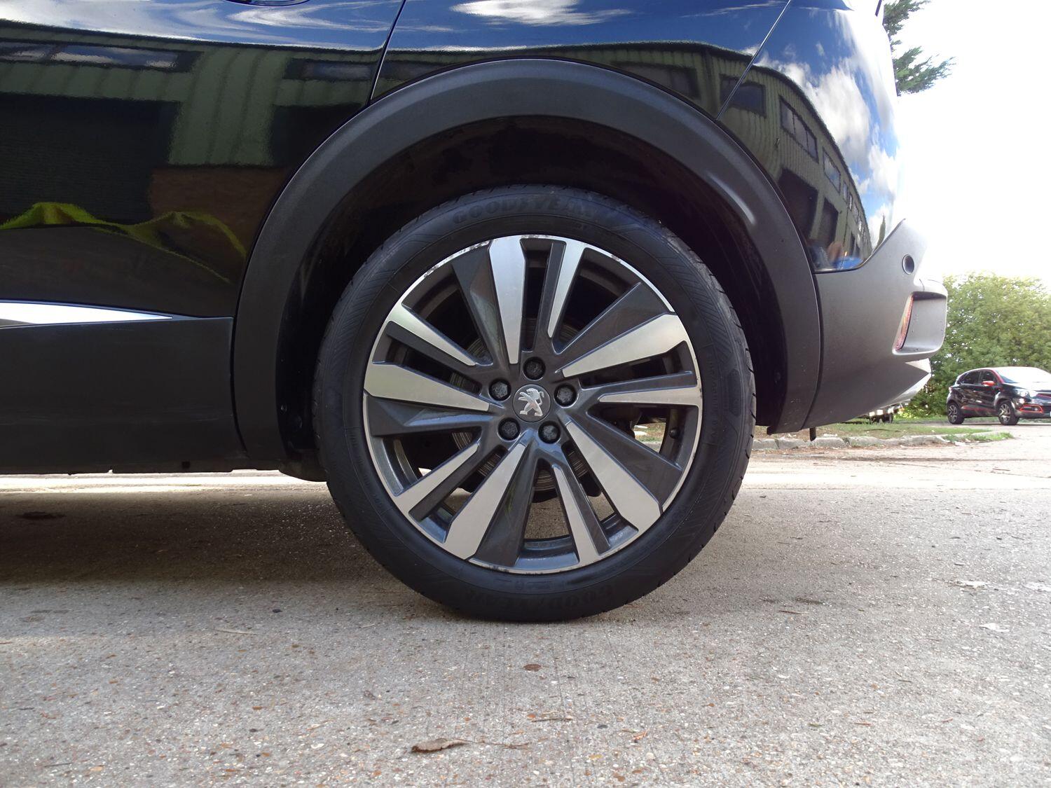 Used Peugeot 3008 2020 for sale - 76214671: Photo 11