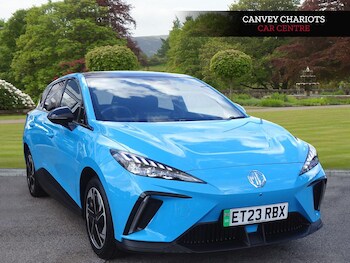 (23) - 64kWh Trophy Long Range Auto 5dr