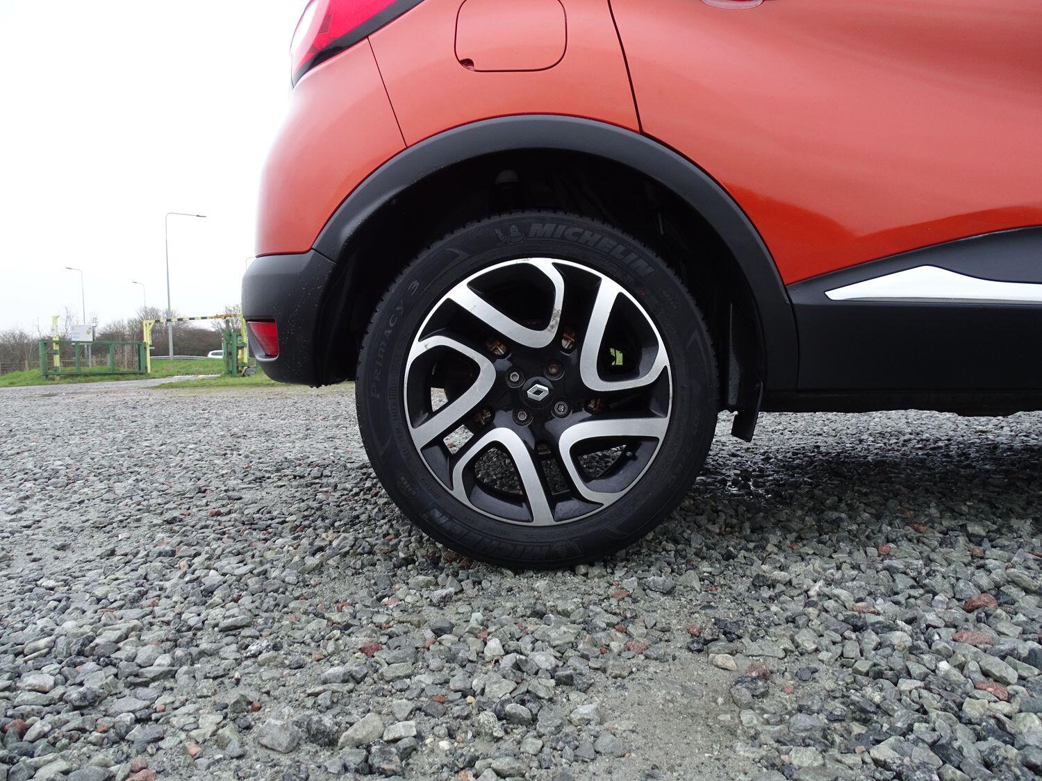 Used Renault Captur 2015 for sale - 77345289: Photo 10