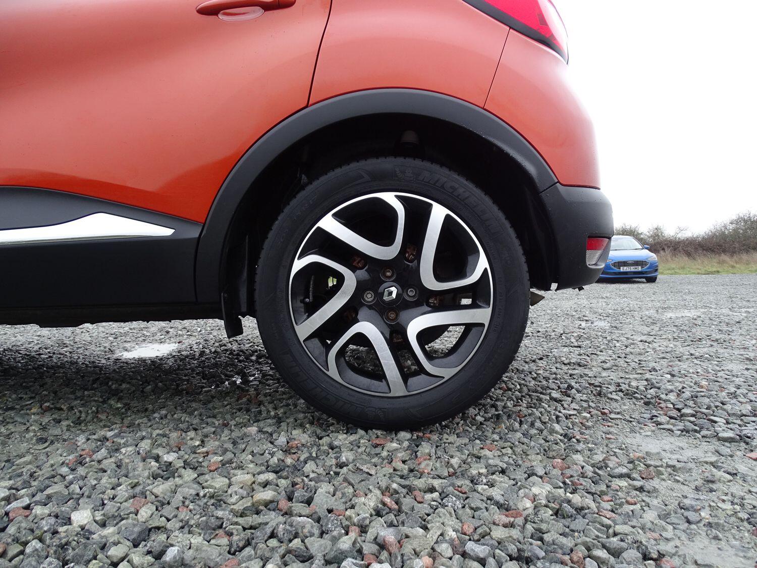 Used Renault Captur 2015 for sale - 77345289: Photo 11