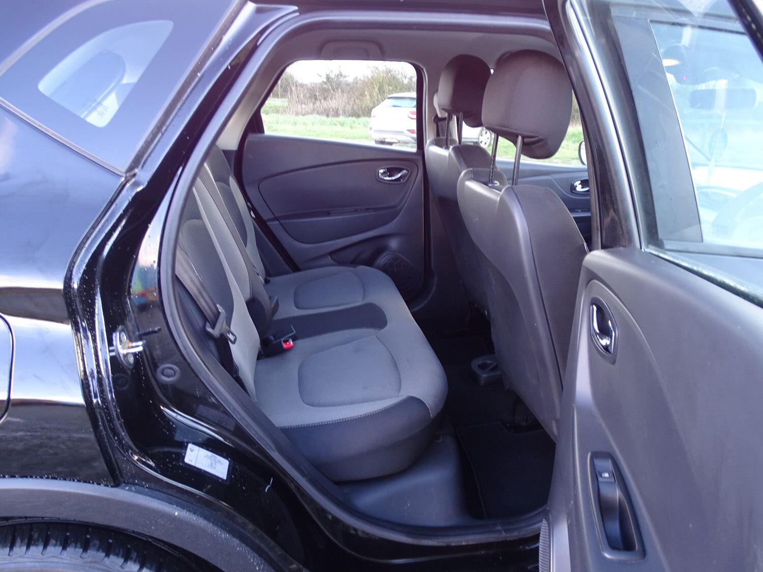 Used Renault Captur 2015 for sale - 77410823: Photo 12