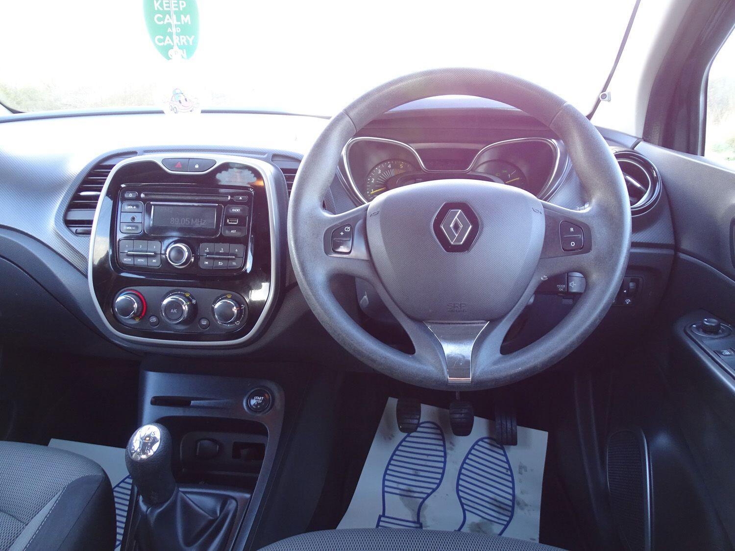 Used Renault Captur 2015 for sale - 77410823: Photo 19