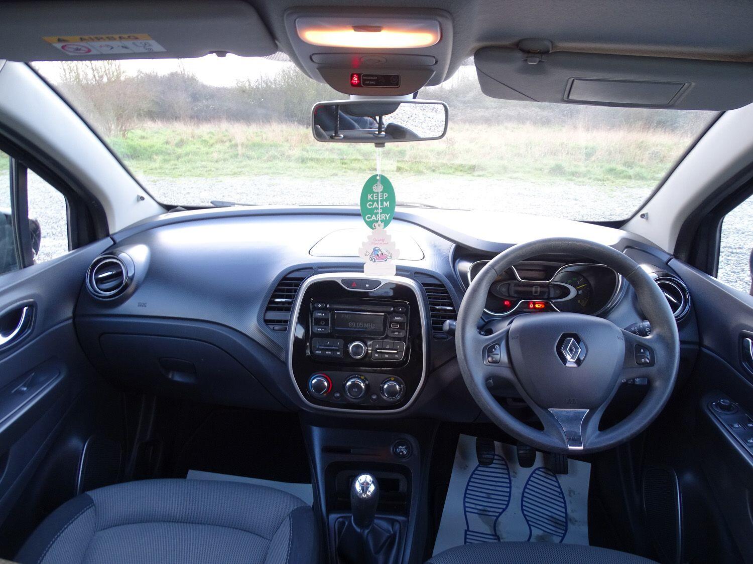 Used Renault Captur 2015 for sale - 77410823: Photo 9