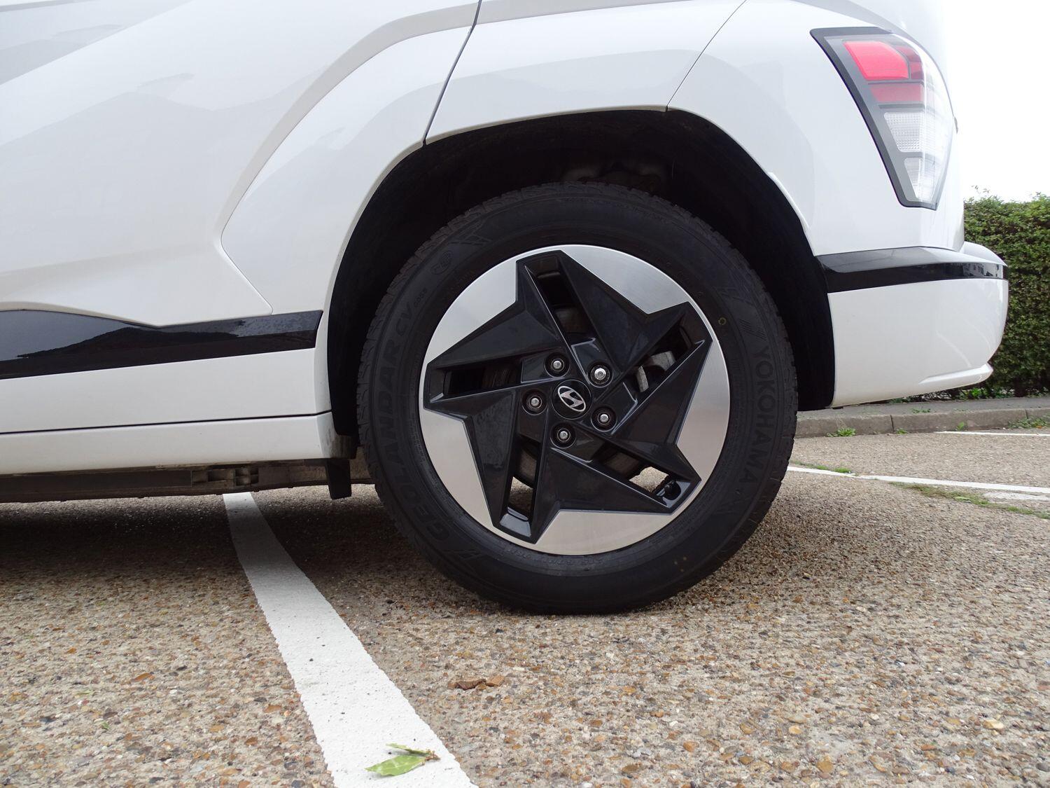 Used Hyundai KONA 2024 for sale - 76042128: Photo 17