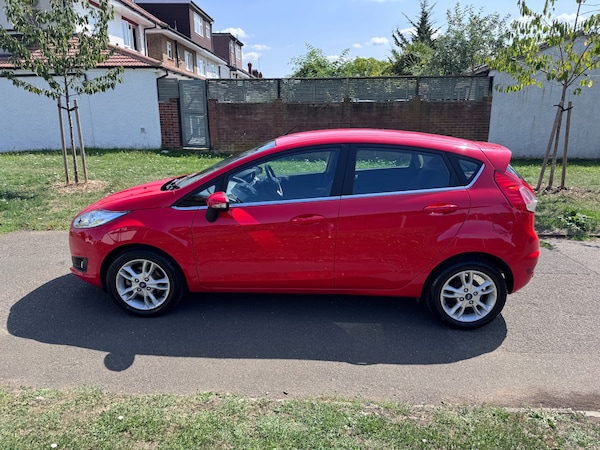 Used Ford Fiesta 2015 for sale - 75651548: Photo 10