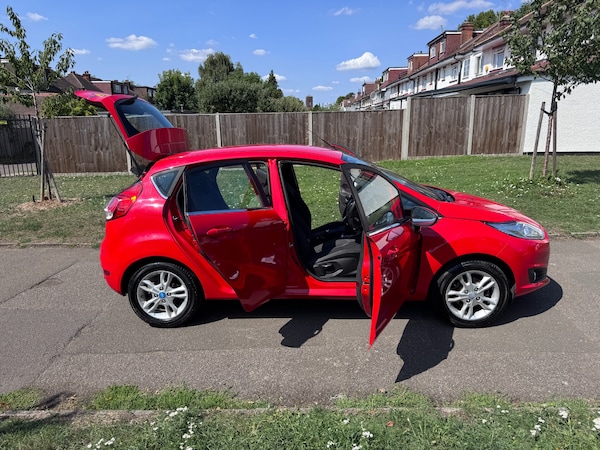 Used Ford Fiesta 2015 for sale - 75651548: Photo 34