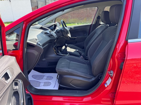 Used Ford Fiesta 2015 for sale - 75651548: Photo 38