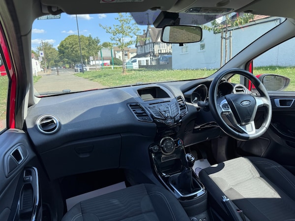 Used Ford Fiesta 2015 for sale - 75651548: Photo 39