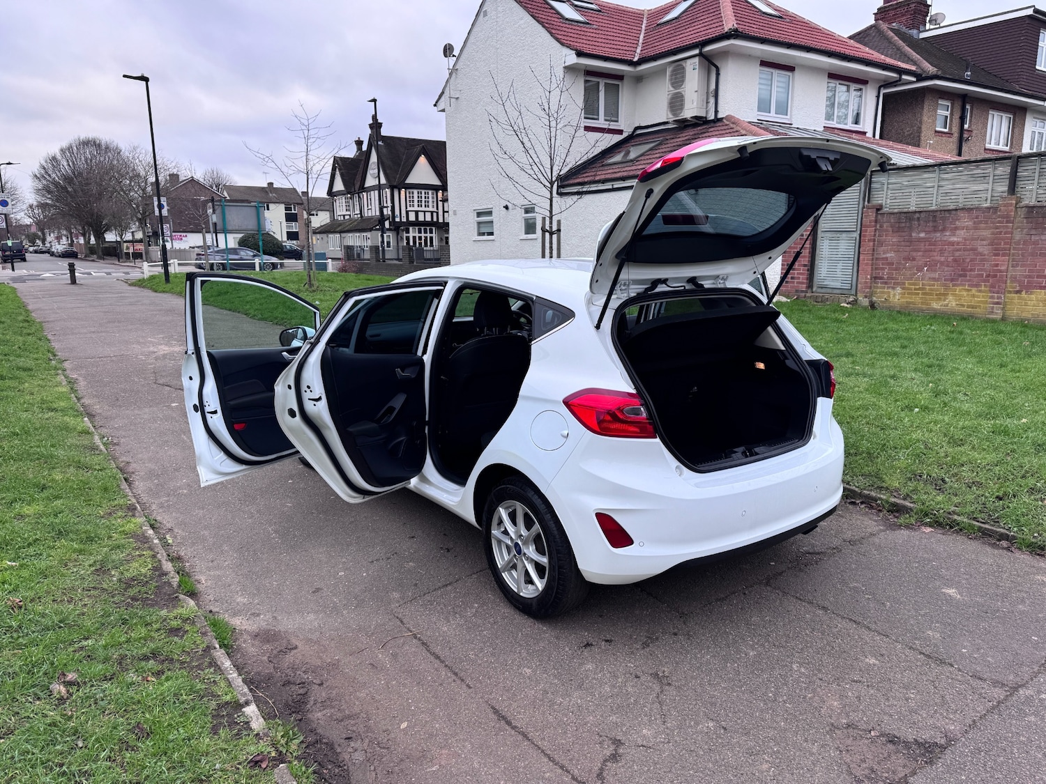 Used Ford Fiesta 2017 for sale - 77062319: Photo 33
