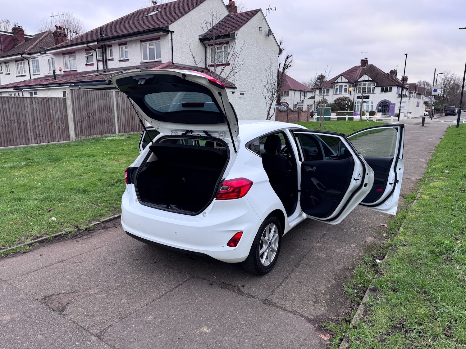Used Ford Fiesta 2017 for sale - 77062319: Photo 35
