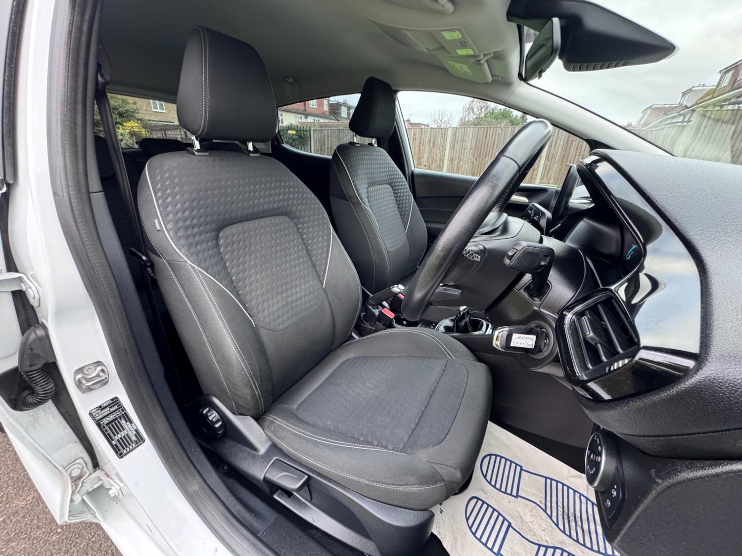 Used Ford Fiesta 2017 for sale - 77062319: Photo 38