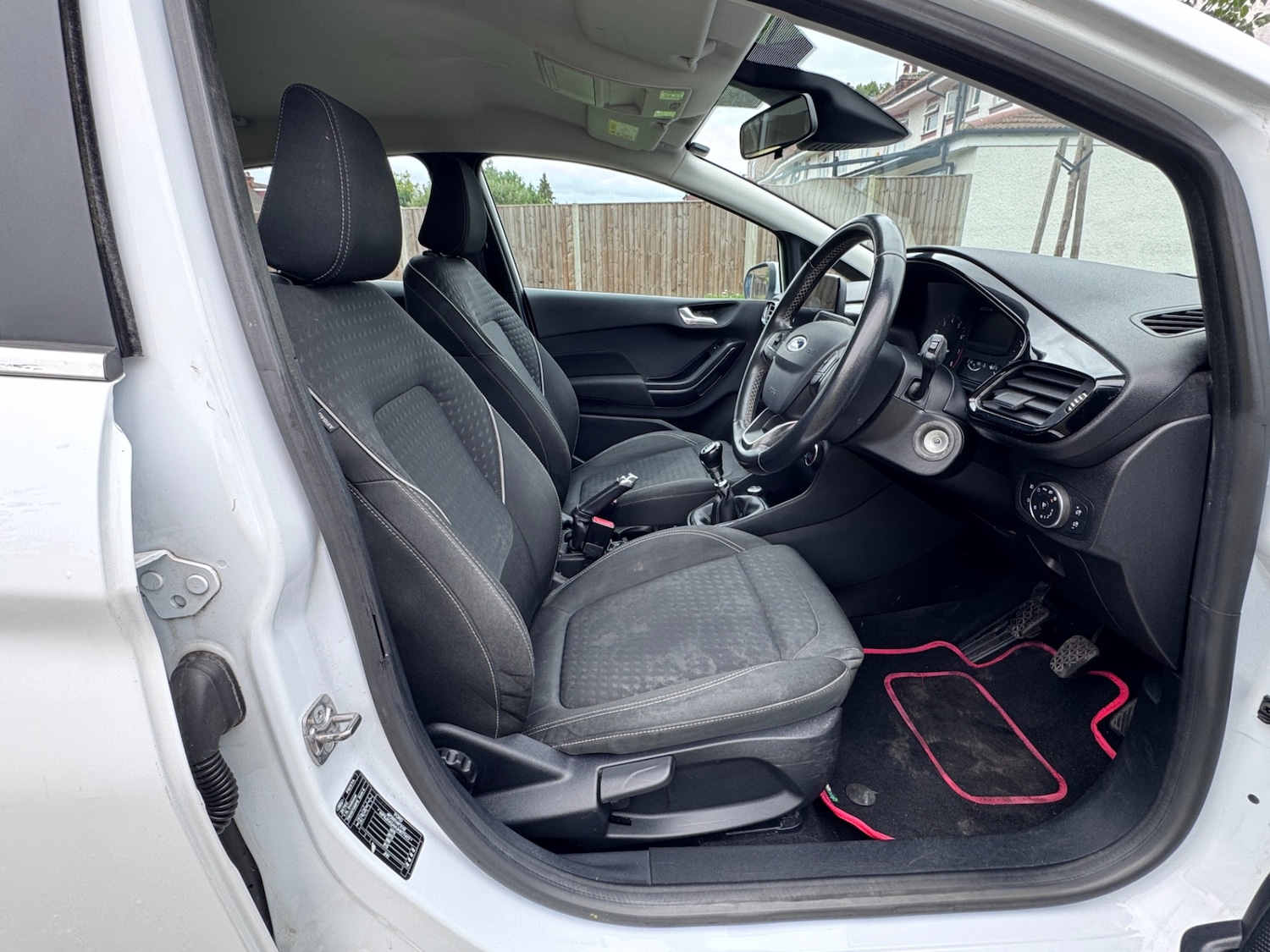 Used Ford Fiesta 2017 for sale - 76115407: Photo 36