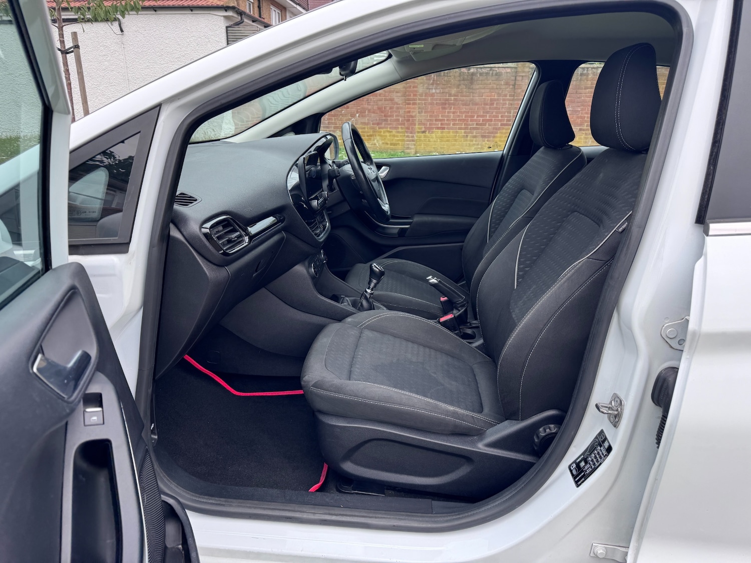 Used Ford Fiesta 2017 for sale - 76115407: Photo 39