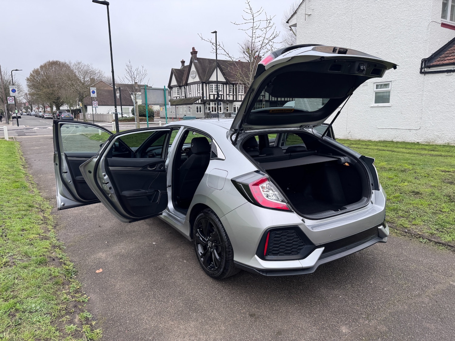 Used Honda Civic 2019 for sale - 77803247: Photo 31