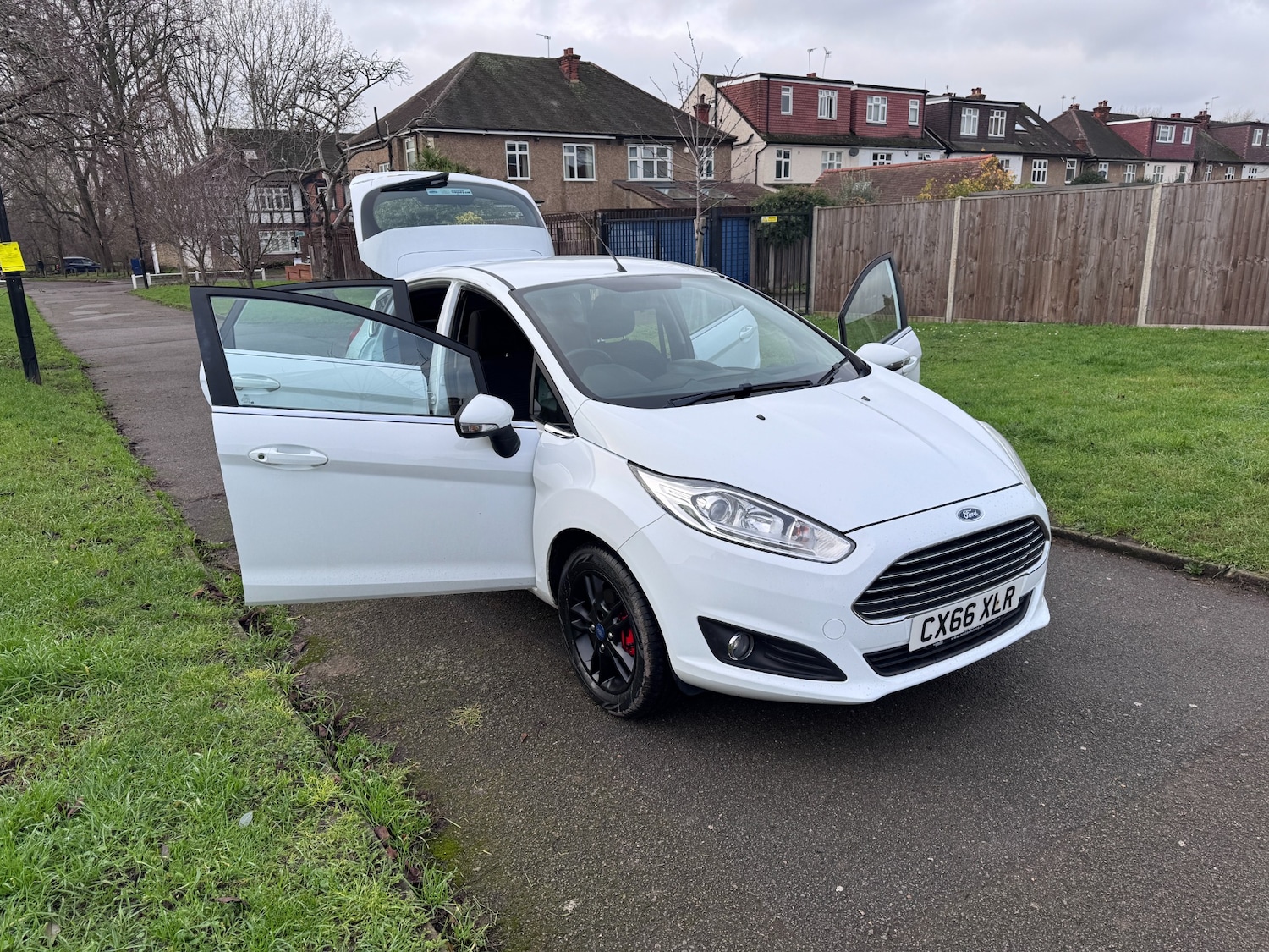Used Ford Fiesta 2016 for sale - 77061878: Photo 27