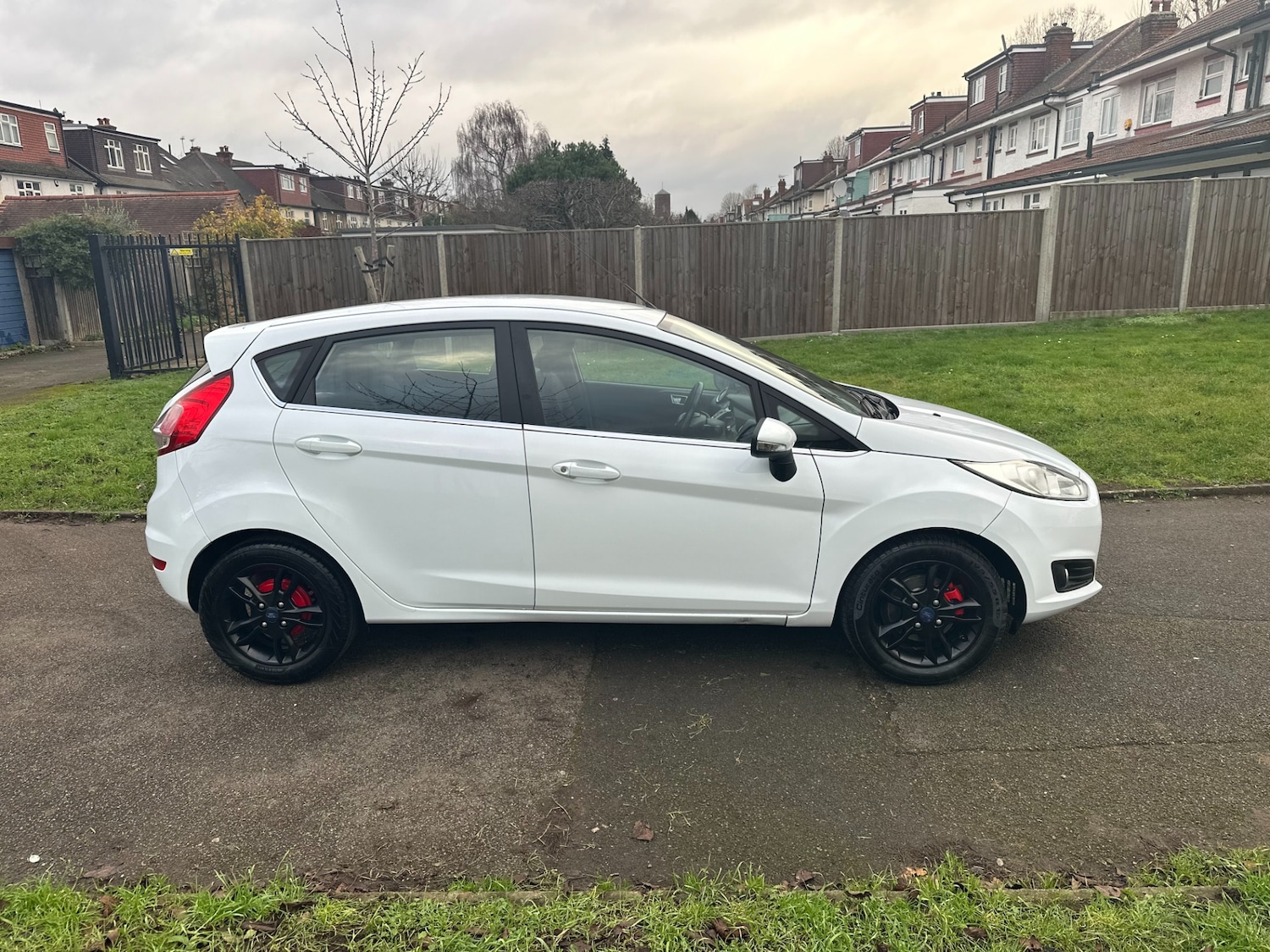 Used Ford Fiesta 2015 for sale - 76948555: Photo 12