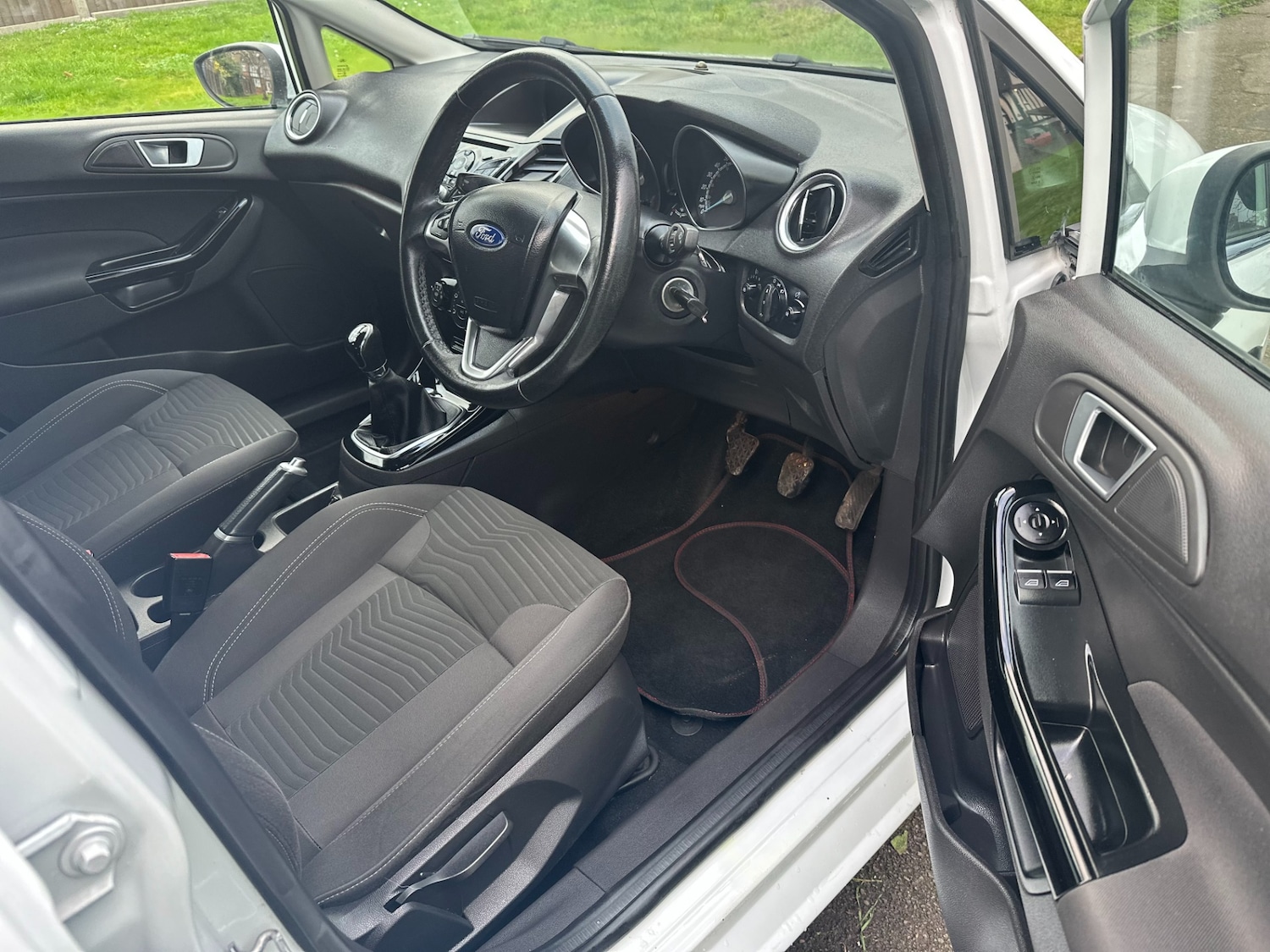 Used Ford Fiesta 2015 for sale - 76948555: Photo 18