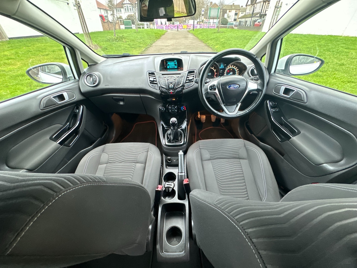 Used Ford Fiesta 2015 for sale - 76948555: Photo 43