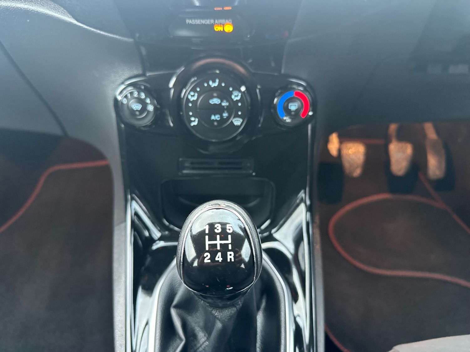 Used Ford Fiesta 2015 for sale - 76948555: Photo 44