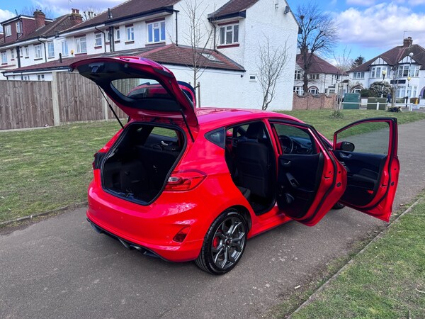 Used Ford Fiesta 2018 for sale - 74075293: Photo 46
