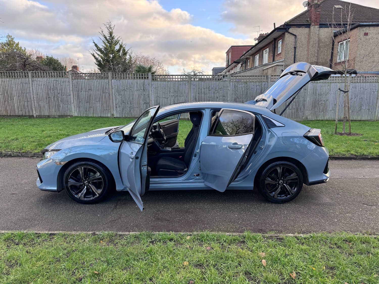 Used Honda Civic 2017 for sale - 77284117: Photo 30