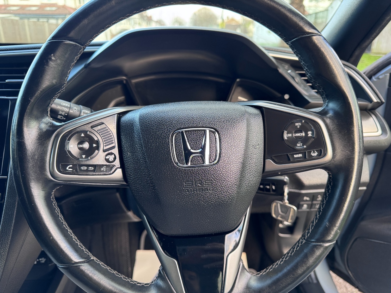 Used Honda Civic 2017 for sale - 77284117: Photo 44