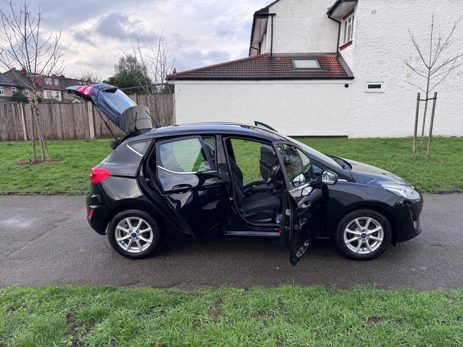 Used Ford Fiesta 2018 for sale - 77789672: Photo 35
