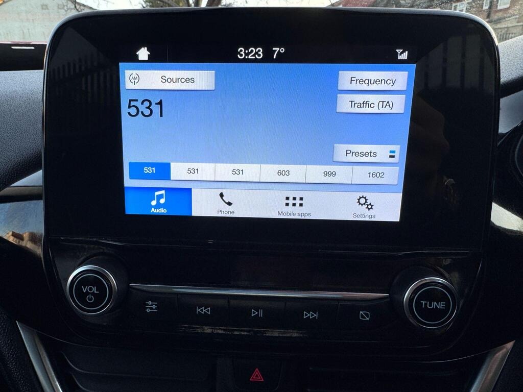 Used Ford Fiesta 2017 for sale - 76935732: Photo 40